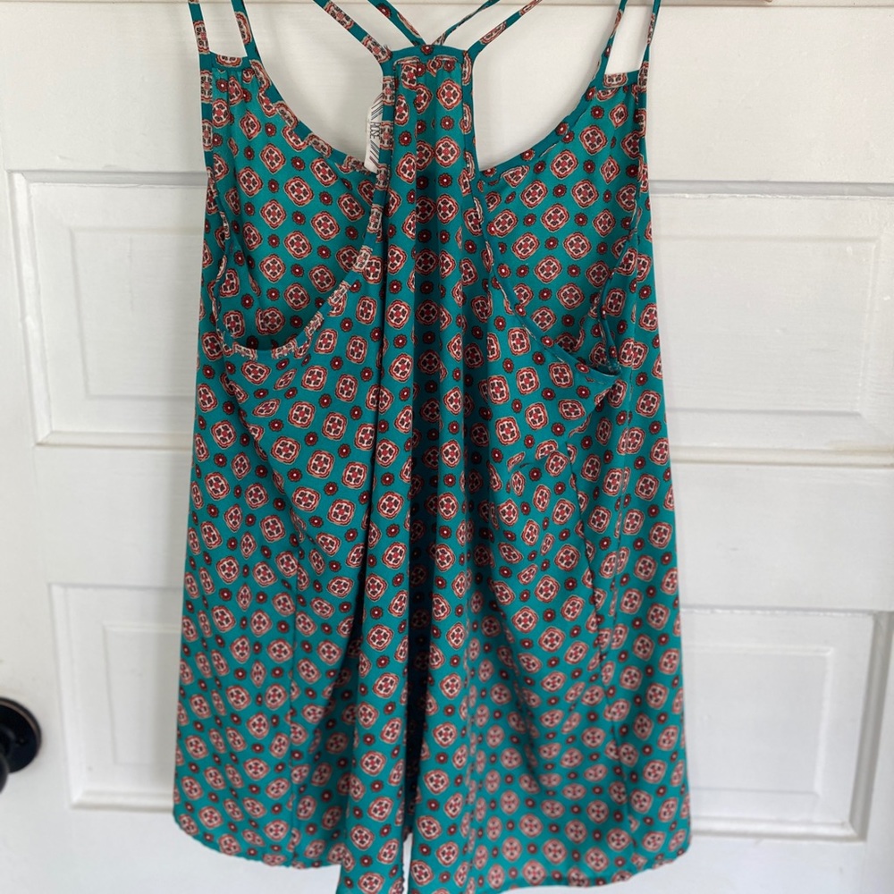 Patterned Top - Picture 4 of 4